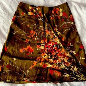 Very cute floral skirt 8